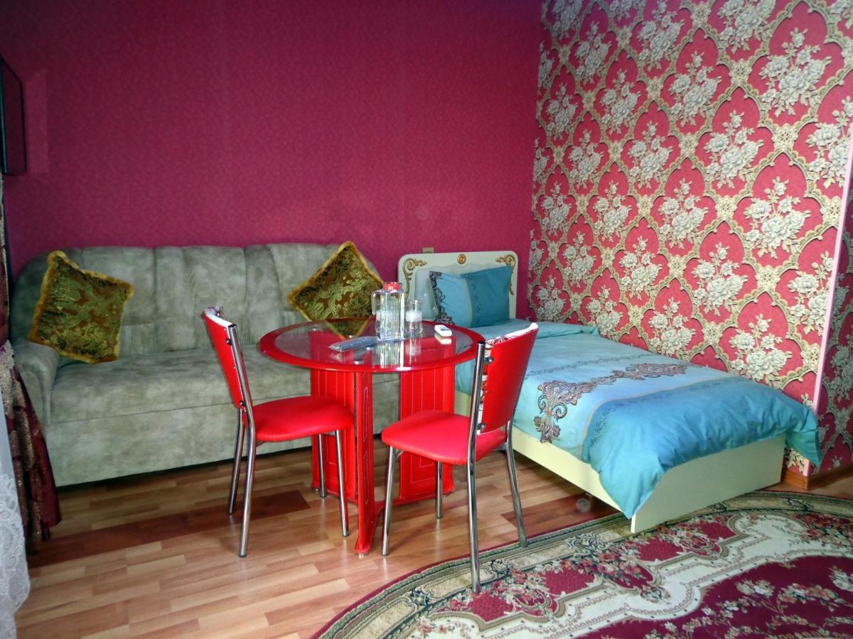 Tubram S Ailəvi Qonaq Evi Bed and Breakfast Şǝki Buitenkant foto