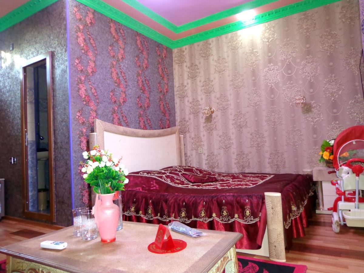 Tubram S Ailəvi Qonaq Evi Bed and Breakfast Şǝki Buitenkant foto
