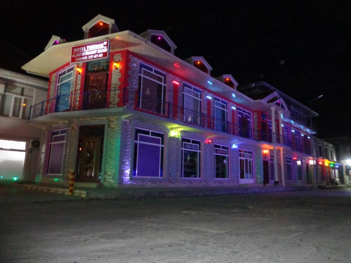 Tubram S Ailəvi Qonaq Evi Bed and Breakfast Şǝki Buitenkant foto