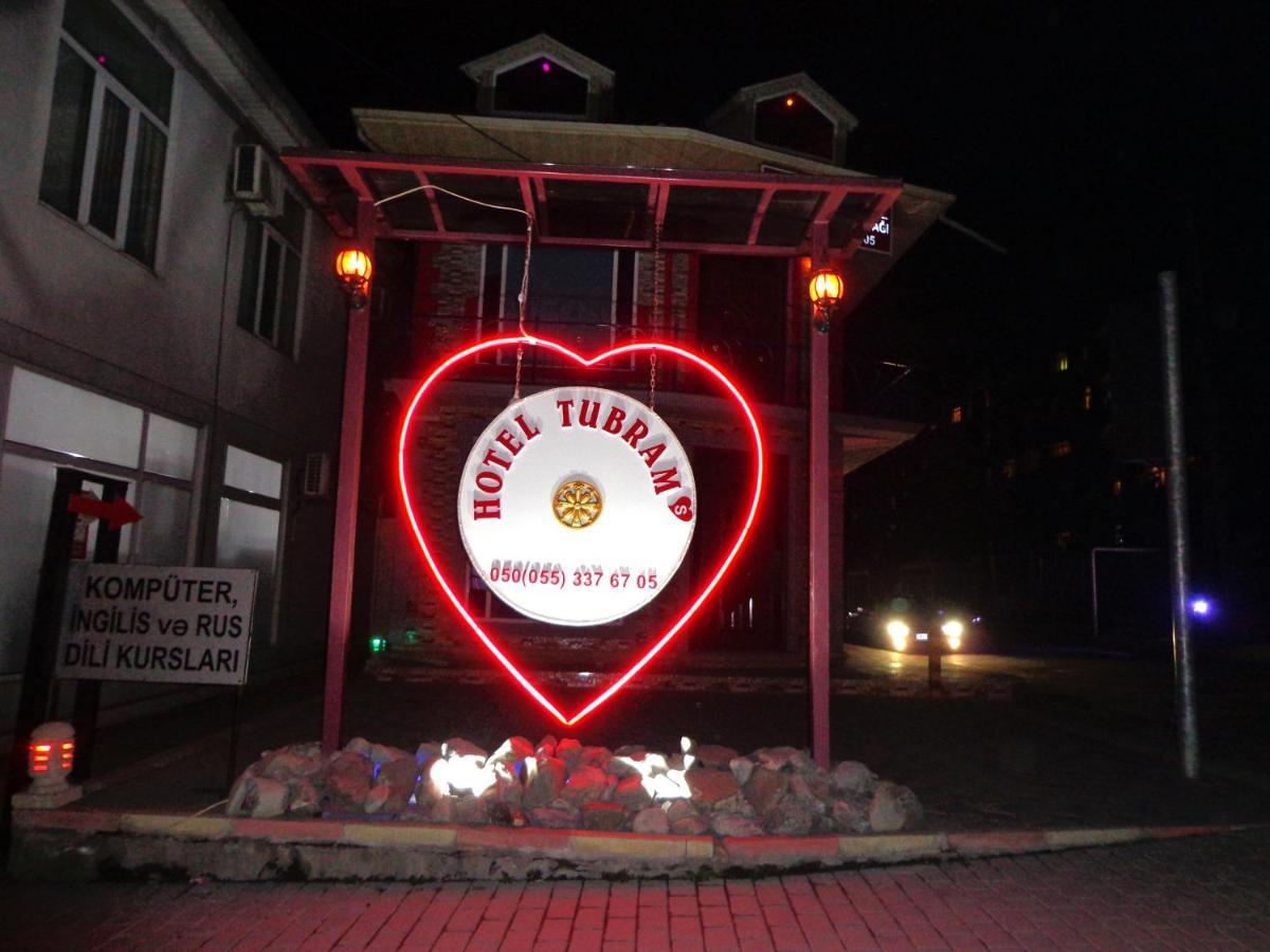 Tubram S Ailəvi Qonaq Evi Bed and Breakfast Şǝki Buitenkant foto
