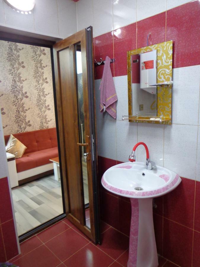 Tubram S Ailəvi Qonaq Evi Bed and Breakfast Şǝki Buitenkant foto