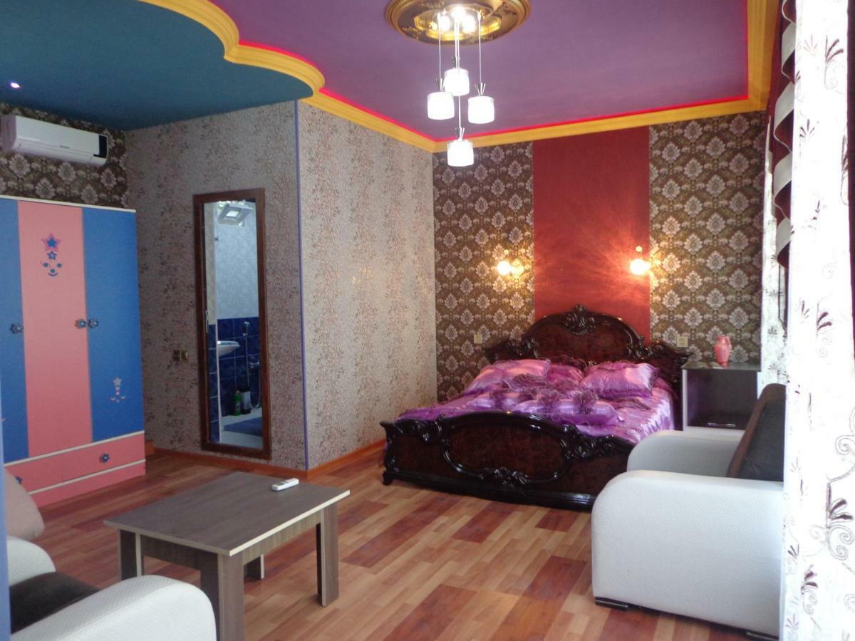 Tubram S Ailəvi Qonaq Evi Bed and Breakfast Şǝki Buitenkant foto