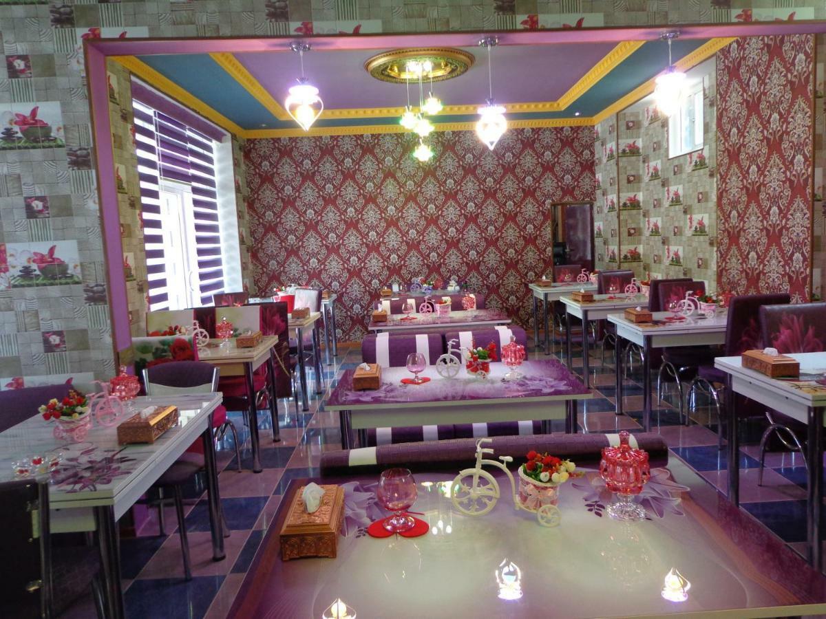 Tubram S Ailəvi Qonaq Evi Bed and Breakfast Şǝki Buitenkant foto