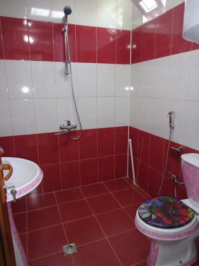 Tubram S Ailəvi Qonaq Evi Bed and Breakfast Şǝki Buitenkant foto