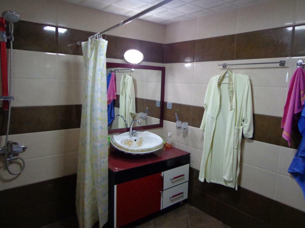 Tubram S Ailəvi Qonaq Evi Bed and Breakfast Şǝki Buitenkant foto