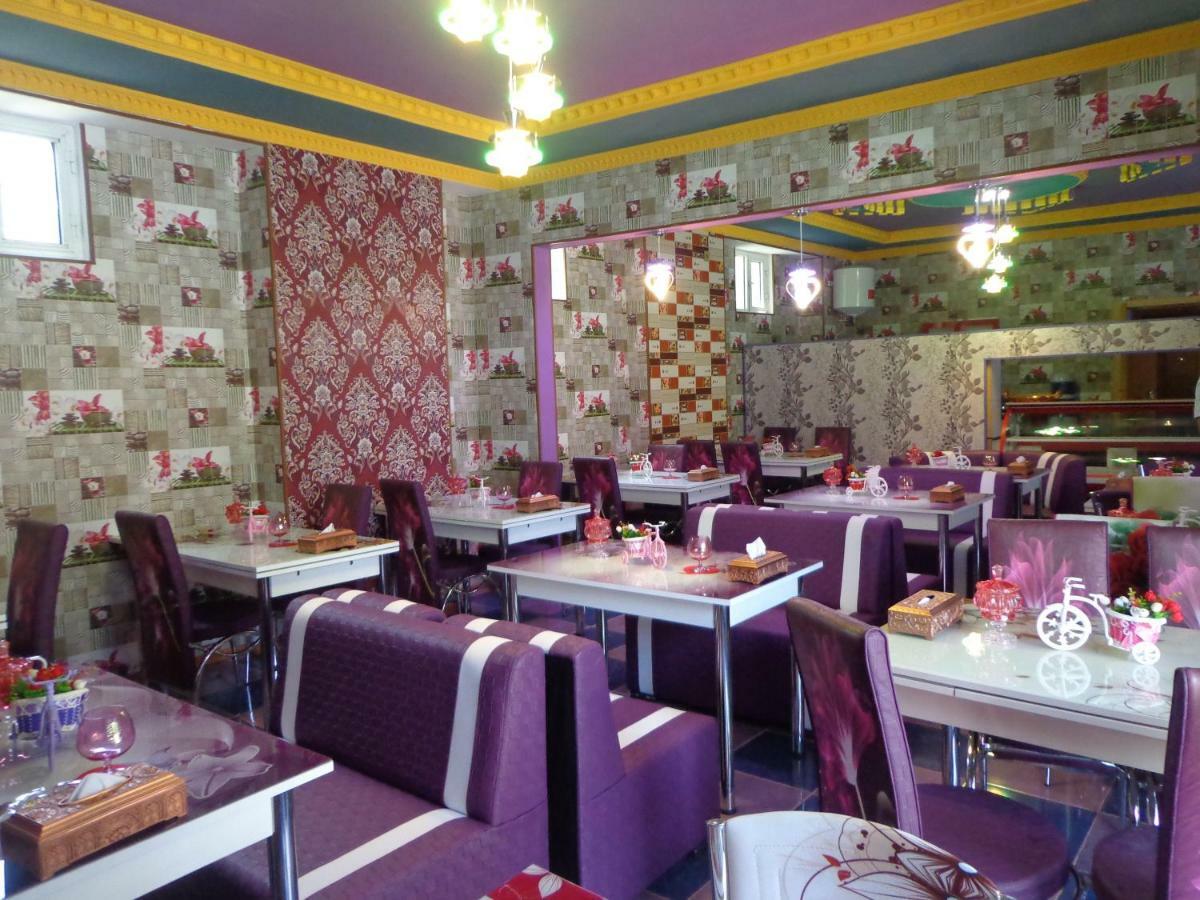 Tubram S Ailəvi Qonaq Evi Bed and Breakfast Şǝki Buitenkant foto